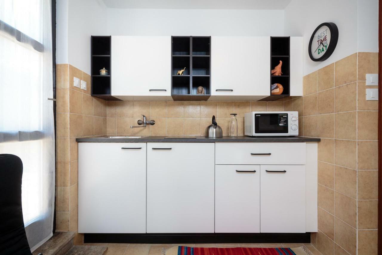 Apartments C52 โรวีน ภายนอก รูปภาพ