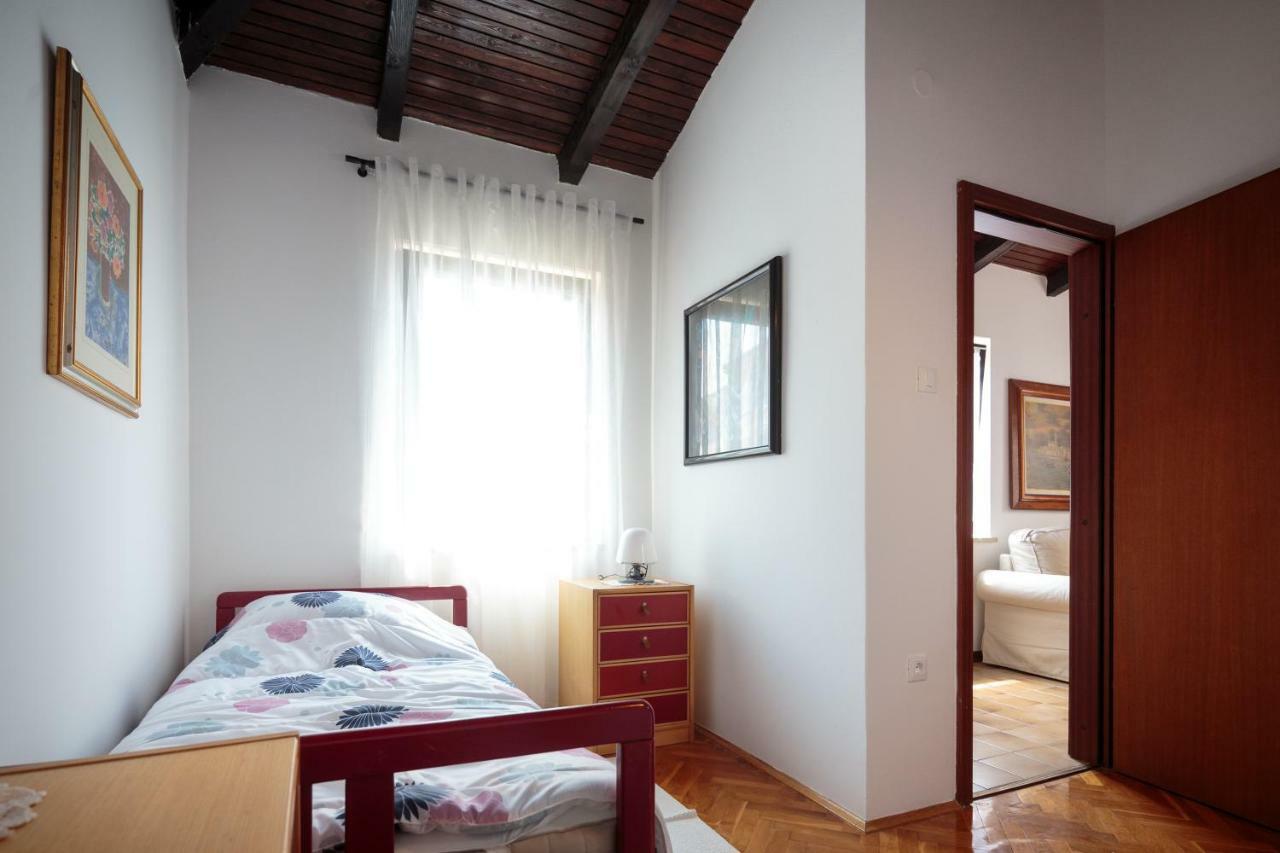 Apartments C52 โรวีน ภายนอก รูปภาพ