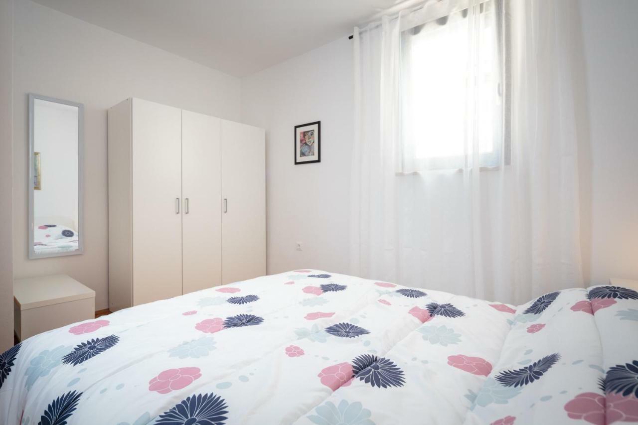 Apartments C52 โรวีน ภายนอก รูปภาพ