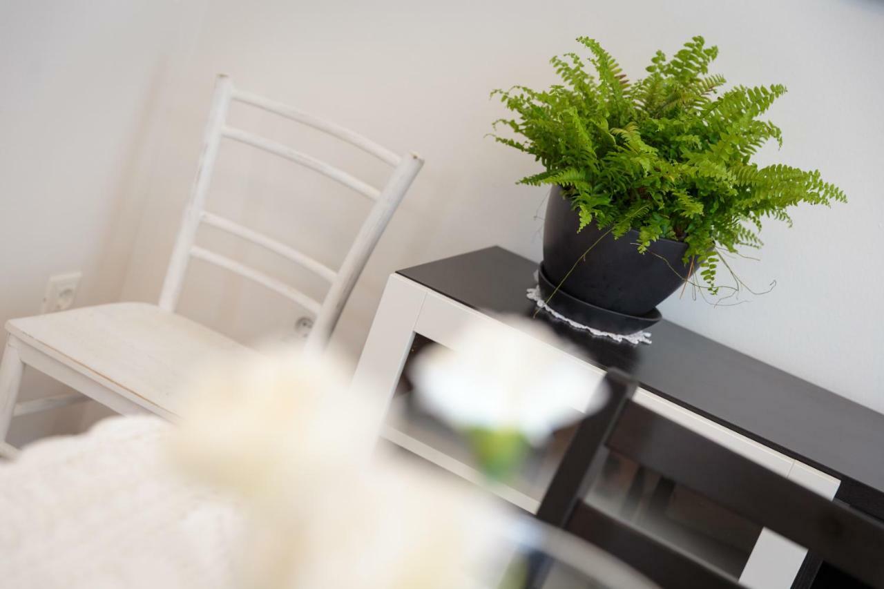 Apartments C52 โรวีน ภายนอก รูปภาพ