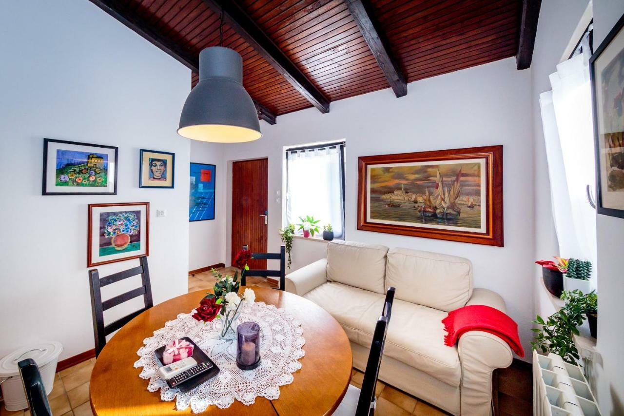 Apartments C52 โรวีน ภายนอก รูปภาพ