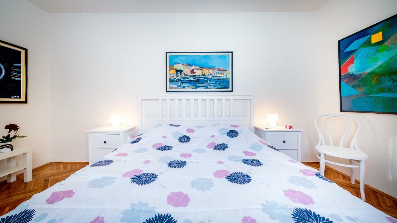 Apartments C52 โรวีน ภายนอก รูปภาพ