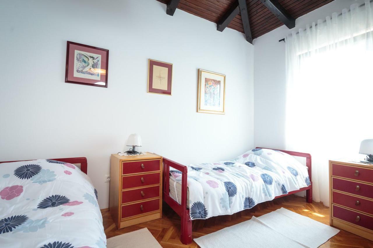 Apartments C52 โรวีน ภายนอก รูปภาพ