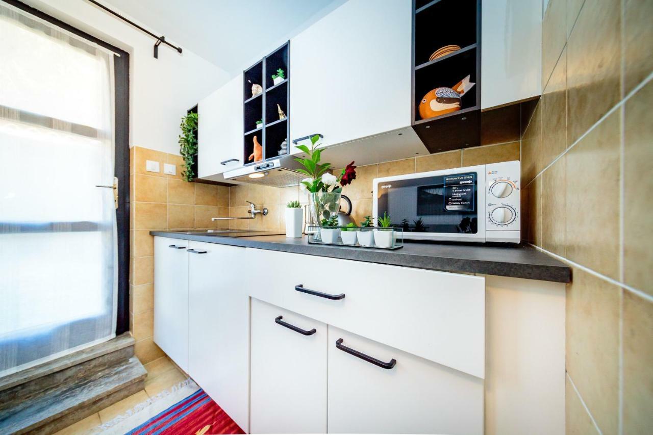 Apartments C52 โรวีน ภายนอก รูปภาพ