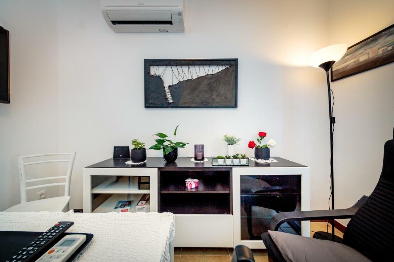 Apartments C52 โรวีน ภายนอก รูปภาพ